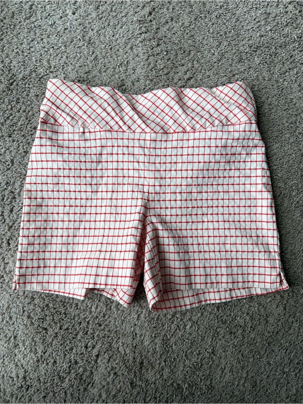 Vintage High-Waist White and Red Grid Women’s Shorts